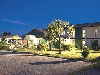 Logis Hotel Horus Restaurant Les Bruyeres Toulenne Εξωτερικό φωτογραφία