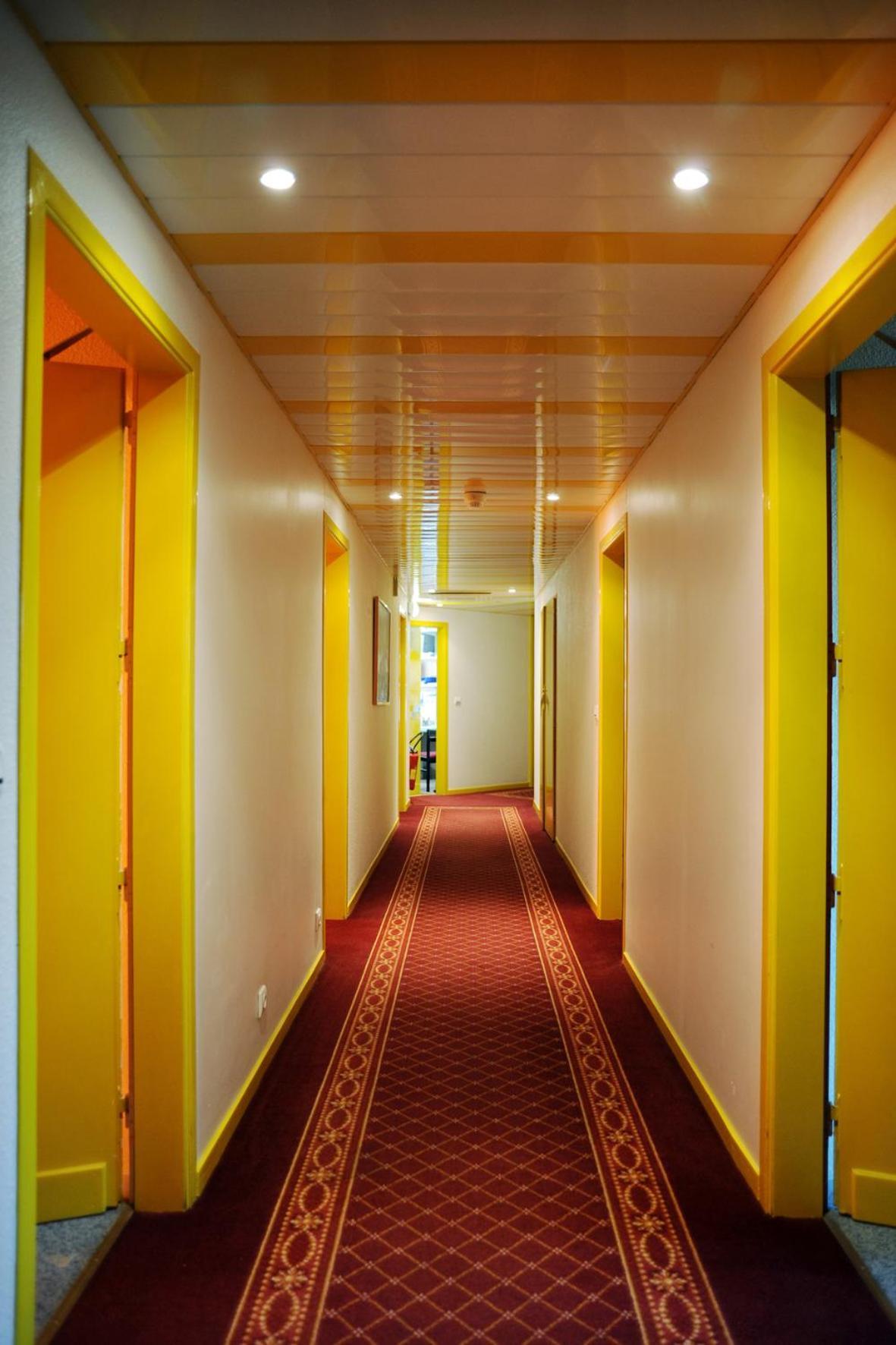 Logis Hotel Horus Restaurant Les Bruyeres Toulenne Εξωτερικό φωτογραφία