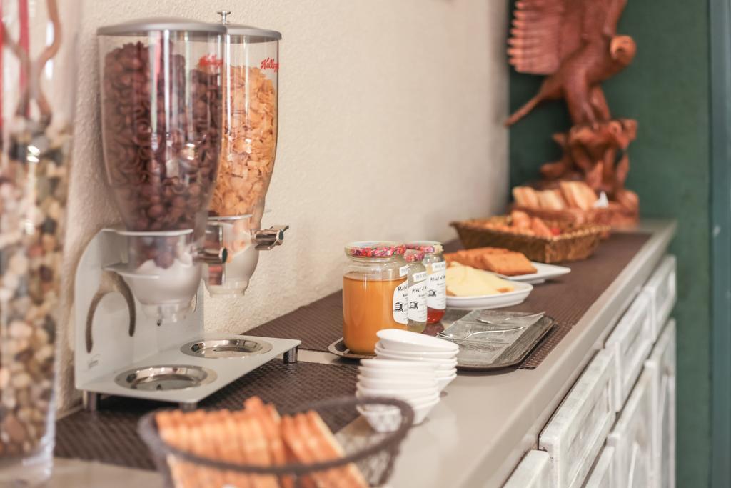 Logis Hotel Horus Restaurant Les Bruyeres Toulenne Εξωτερικό φωτογραφία