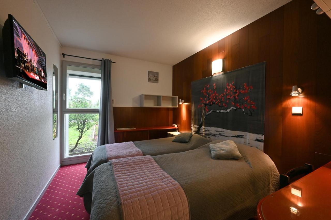 Logis Hotel Horus Restaurant Les Bruyeres Toulenne Εξωτερικό φωτογραφία